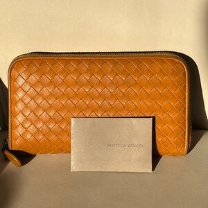 BOTTEGA VENETA Tangerine Colored Intreciatto Continental Wallet. LG. RT 898.